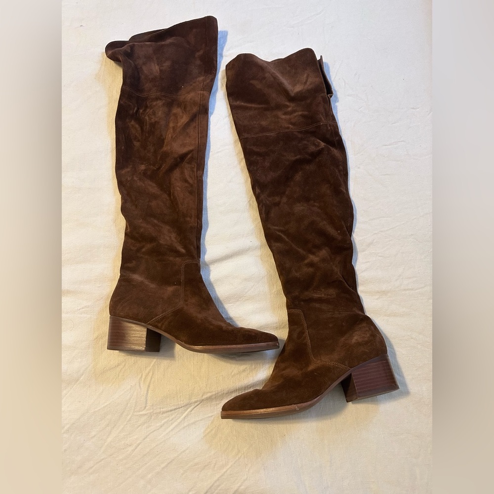 Beautiful chocolate brown over the knee suede boot by Via Spiga, size 8. EUC